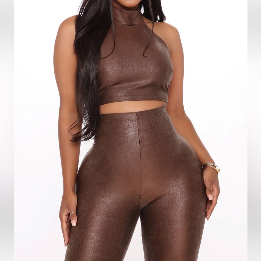 Fashion nova brown flare pant set - Picture 6 of 8